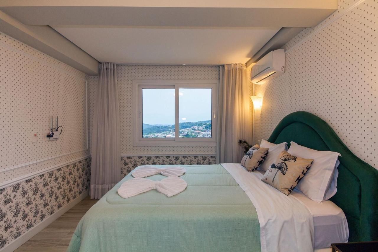 600 Metros, Rua Coberta - Centro Via Florida Apartment Gramado Bagian luar foto